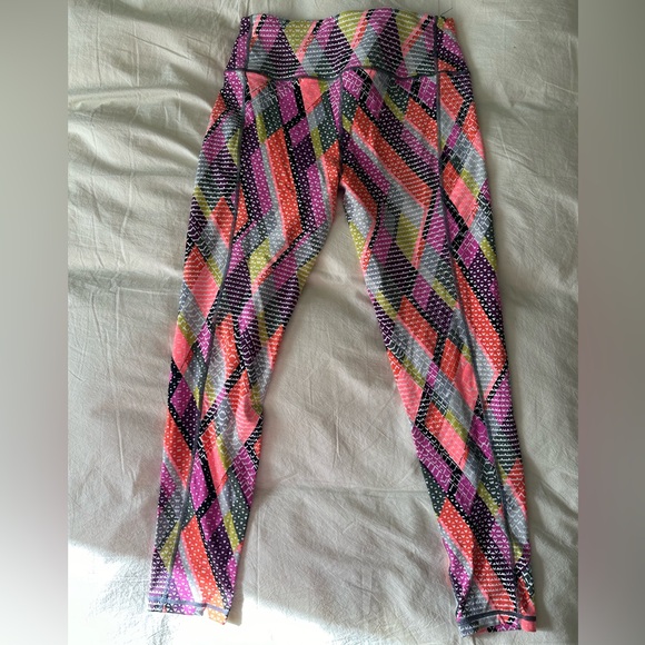 Victoria secret Knockout leggings. Size Large - Picture 1 of 3